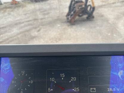 Bild 8:Komatsu 911.3