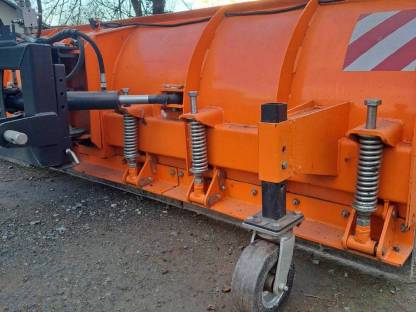 Bild 3:Schneepflug 3 m