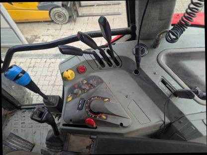 Bild 9:Massey Ferguson 6140