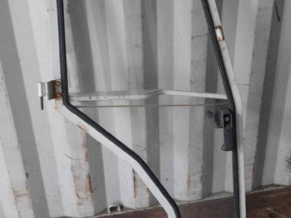 Bild 2:Tür Steyr 900