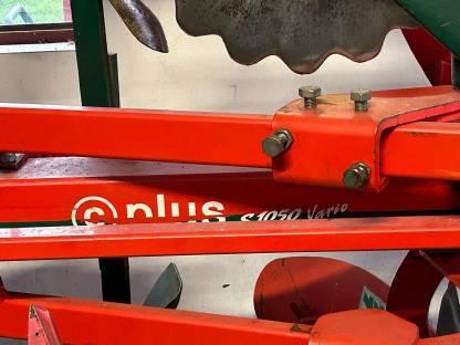 Bild 8:Verkaufe Vogel&Noot Pflug 4-scharig Vario S1050