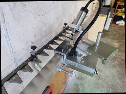 Bild 2:Schleifmaschine