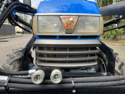 Bild 6:Iseki GEAS25 Kleintraktor Viel Zubehör