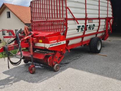 Bild 2:Ladewagen Pöttinger Trend 2 Tieflader 35 m²