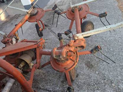 Bild 3:Verkaufe Kuhn Kreiselheuer