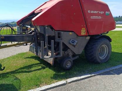 Bild 7:Taarup Kuhn Ballenpresse