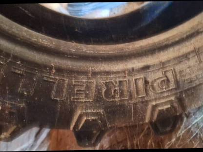 Bild 2:Gebrauchter Traktorreifen