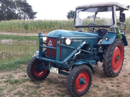 Hanomag 324S