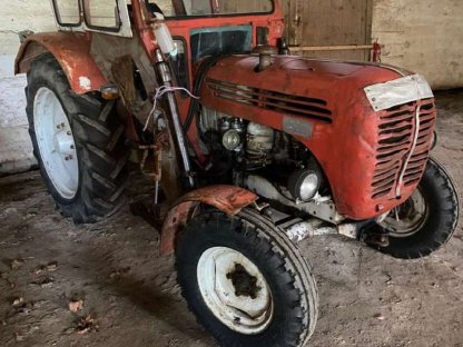 Bild 2:Steyr Traktor 290, 50 PS, mit Lader, Schaufel, Gabel