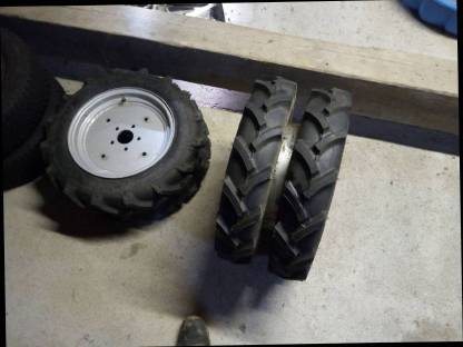 Bild 2:Reifen Petlas 5.00-15