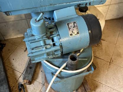 Bild 3:Vakuumpumpe Miele