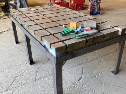 Bild 2:Schweißtisch Spanntisch