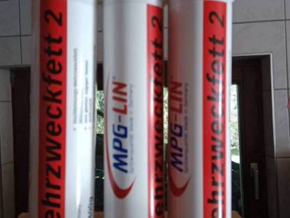 24 Stk. Fettkartuschen Mehrzweckfett 400 g + gratis Fettpresse