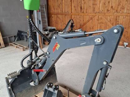 Bild 4:Original Avant Bagger 210 + 2 Löffel, reduzierter Preis