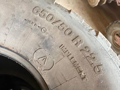 Bild 4:Reifen Vredestein 650/50 R 22.5