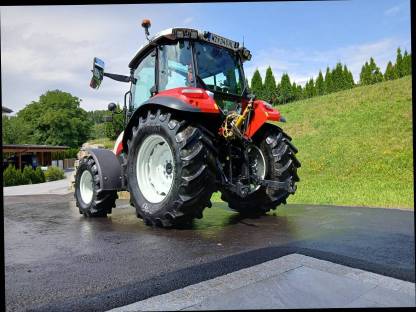 Bild 3:Steyr 4065 S Kompakt