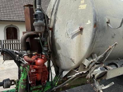 Bild 5:Güllefass Bauer 7,9 l