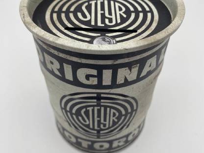 Bild 3:Steyr Spardose - Traktoren