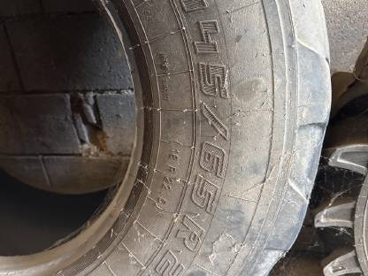 Reifen Mitas 445/65R22.5