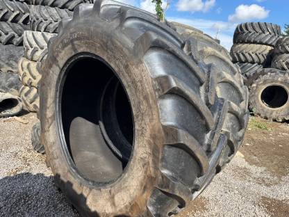 Bild 3:Traktorreifen 650/65R38 Firestone Maxi Traction 65