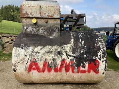 Bild 2:Heizöl- / Dieseltank