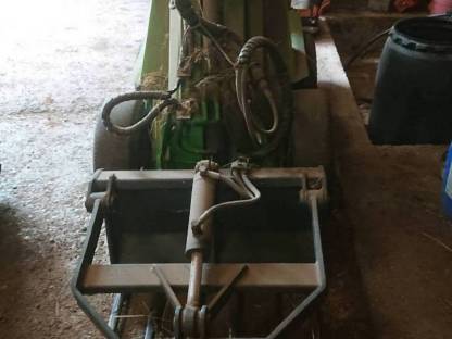 Avant Hoflader 320S
