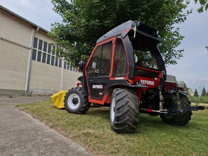 Bild 2:Reform Metrac H6S mit Mörtel Mähwerk, Aebi, Sauerburger, Traktor