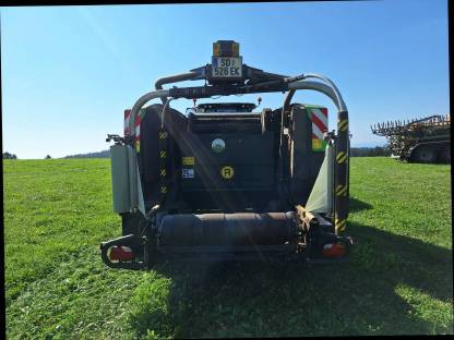 Bild 7:Press-/Wickelkombination Fixmaster 335 von Deutz-Fahr