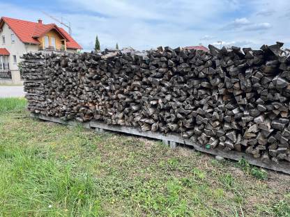 Brennholz Eiche trocken