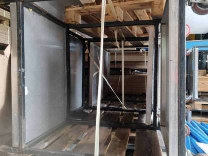 Bild 2:Rollwagen Arbeitstisch