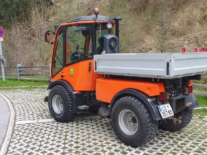 Bild 2:Holder M 480 Kommunalfahrzeug