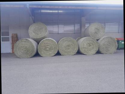 Bild 2:Heurundballen