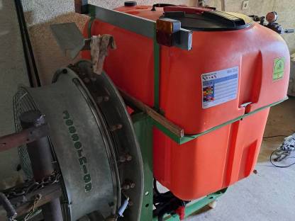 Bild 3:Jessernig Weingartenspritze