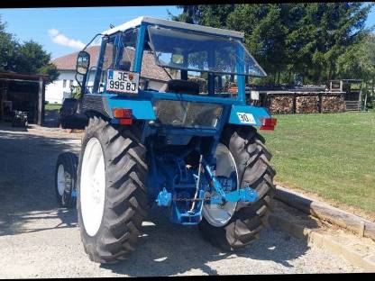 Bild 4:Ford 4610 mit Frontlader