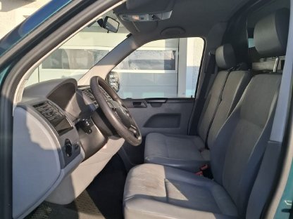Bild 8:Volkswagen T5 Transporter Langer Radstand, 2 Schiebetüren