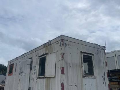 Container mit Achse