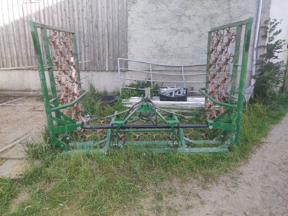 Wiesenegge Düvelsdorf – 6 m, 4 reihig, hydr. klappbar