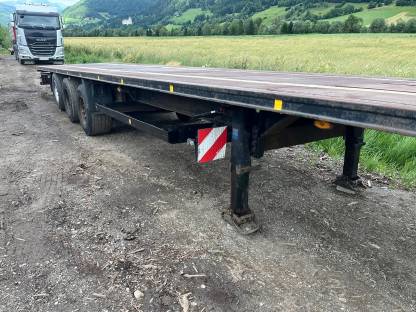 Bild 8:Sattelauflieger Anhänger Kögel SN24