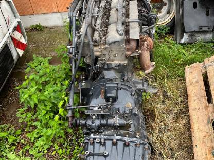 MAN Motor mit Getriebe