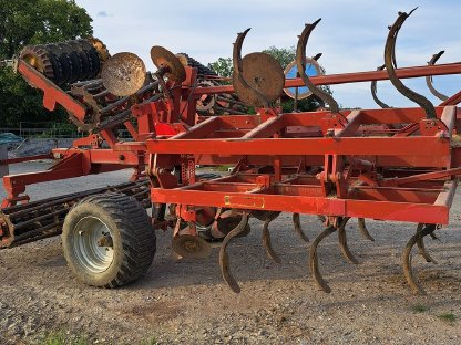 Bild 2:Knoche SG-M/H 1146 - Grubber