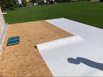 Bild 5:Massives Carport aus Stahlträgern