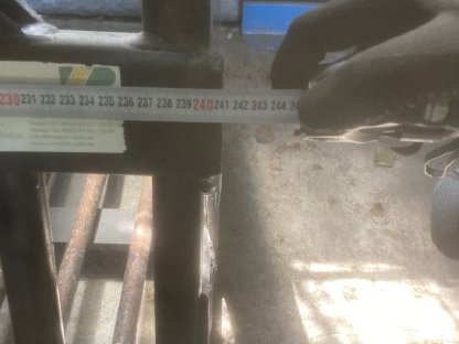 Bild 4:Rübenkorb für Frontlader mit EURO-Aufnahme