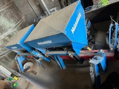 Bild 2:Hackgerät Hazenbichler 4 reihig