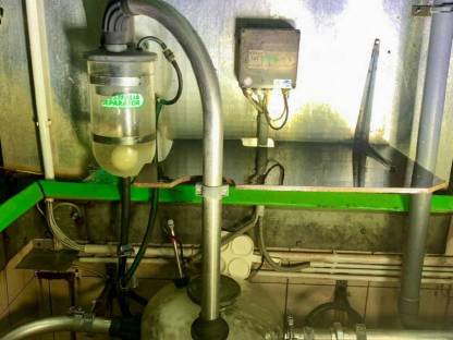 Bild 7:Westfalia Melkstand 2x4 Fischgräten mit Milchmengenmessung