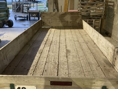 Bild 6:Paternoster Holzanhänger