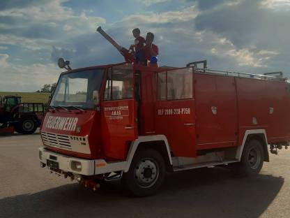 Steyr Feuerwehr Auto Tank 2000
