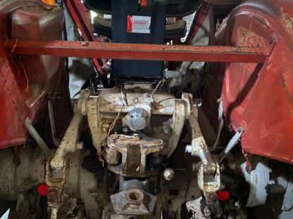 Bild 7:Steyr Traktor 290, 50 PS, mit Lader, Schaufel, Gabel