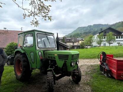 Deutz 4506 mit Frontlader