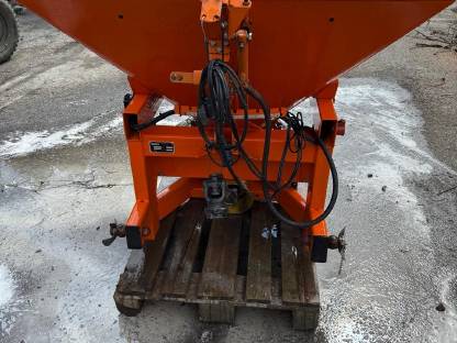 Bild 2:Split-/Salzstreuer Rauch