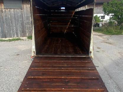 Bild 3:Viehanhänger